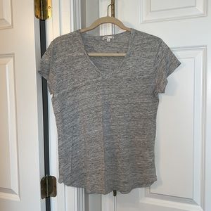 Gap Maternity Size Medium Tee - So Soft & comfy - great condition